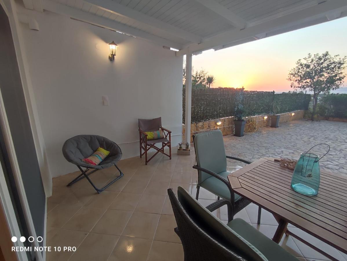 Andrew'S Sunset View Apartment 路特奇 外观 照片
