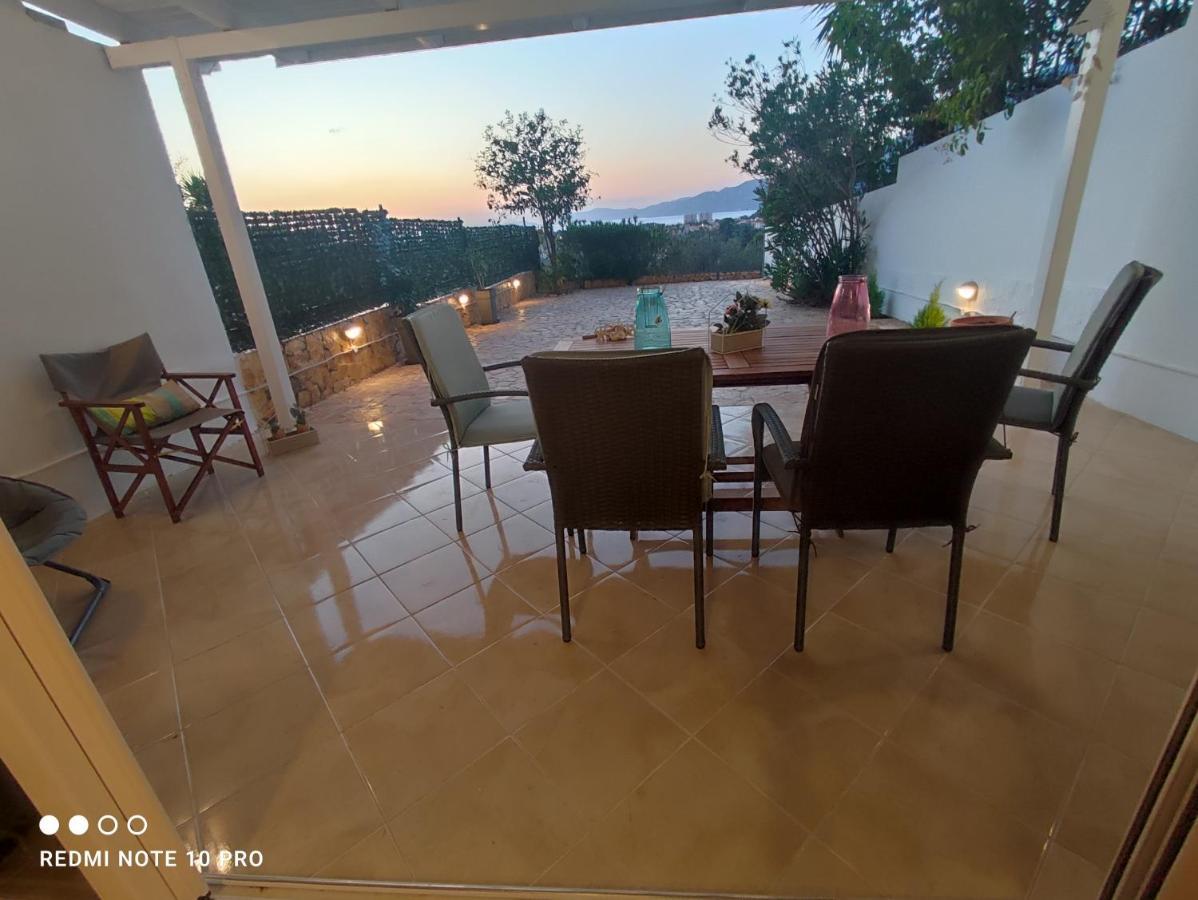 Andrew'S Sunset View Apartment 路特奇 外观 照片