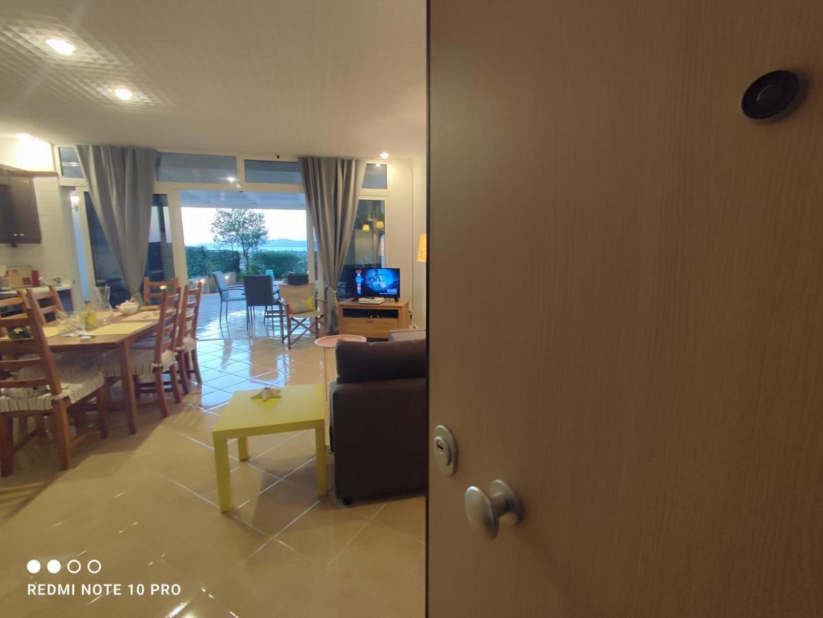 Andrew'S Sunset View Apartment 路特奇 外观 照片