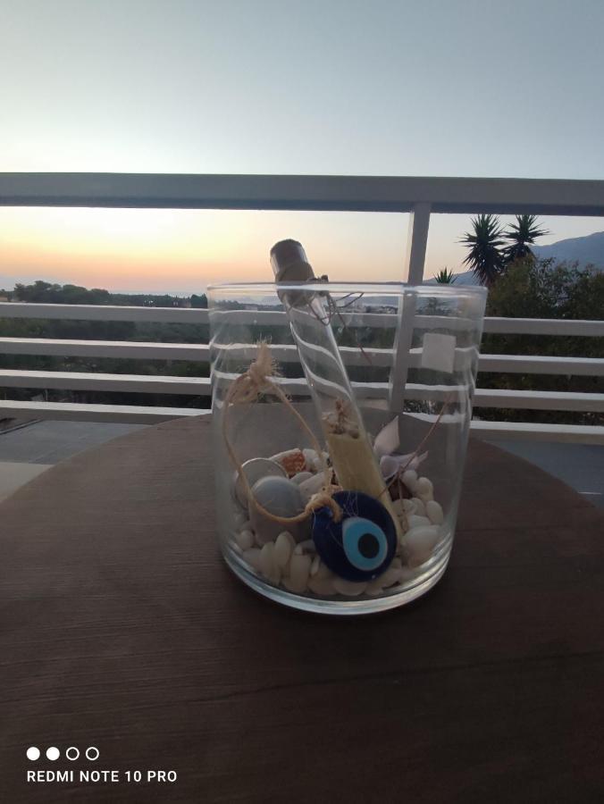 Andrew'S Sunset View Apartment 路特奇 外观 照片